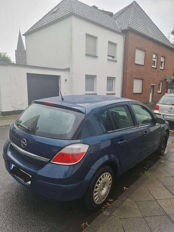 Blau Gebraucht 2007 Opel Astra Cosmo Limousine | 1.500 € (Guter Preis) - Bild 1/4
