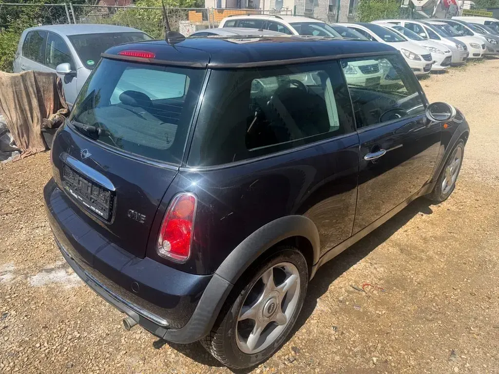 Gebraucht Mini ONE 90 PS (66 kW) 2005 Schwarz Kleinwagen