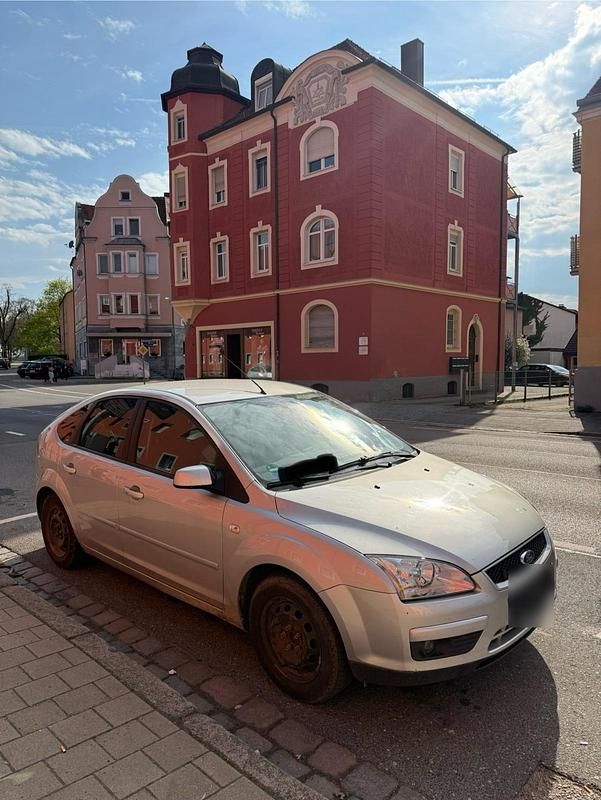 Second-hand Ford Focus 125 CP (91 kW) 2008 Argintiu Hatchback