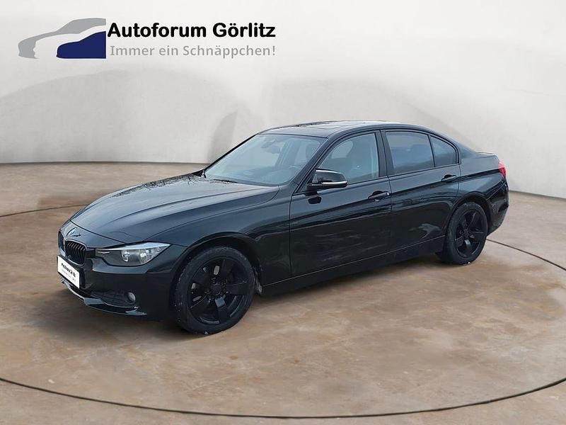 Schwarz Gebraucht 2013 BMW 320 Limousine | 7.940 € (Guter Preis) - Bild 1/4