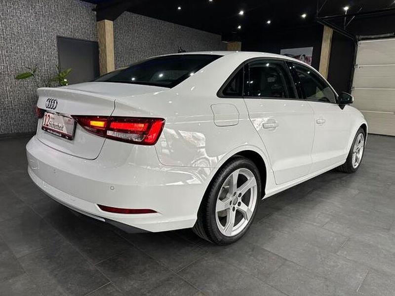 Gebraucht Audi A3 Sport 140 PS (102 kW) 2020 Andere Limousine