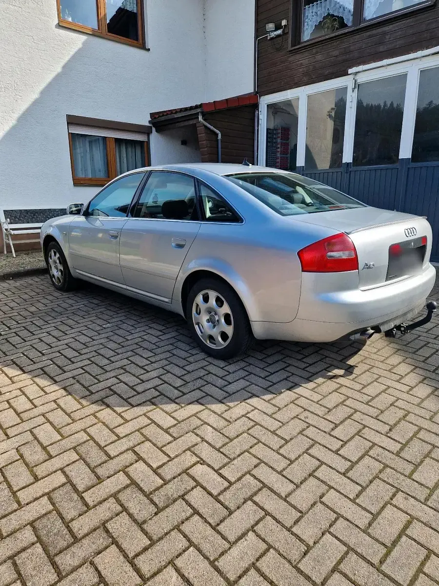 Gebraucht Audi A6 136 PS (100 kW) 2004 Silber Limousine