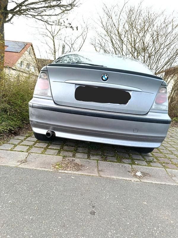 Gebraucht BMW 316 115 PS (84 kW) 2004 Grau Limousine