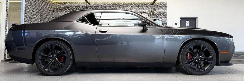 Gebraucht Dodge Challenger 377 PS (277 kW) 2021 Granite pearl coat Coupé