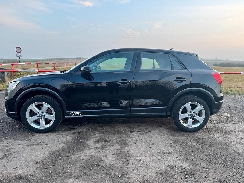 Gebraucht Audi Q2 Comfort 150 PS (110 kW) 2017 Schwarz SUV