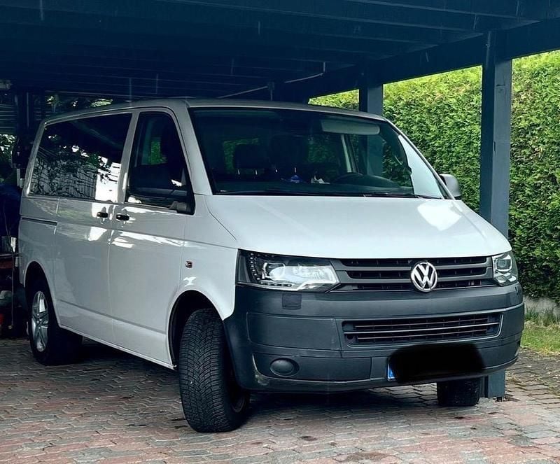 Gebraucht VW T5 140 PS (102 kW) 2014 Grau Van