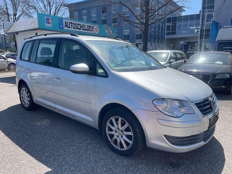 Gebraucht VW Touran 140 PS (102 kW) 2010 Silber Van / Kleinbus