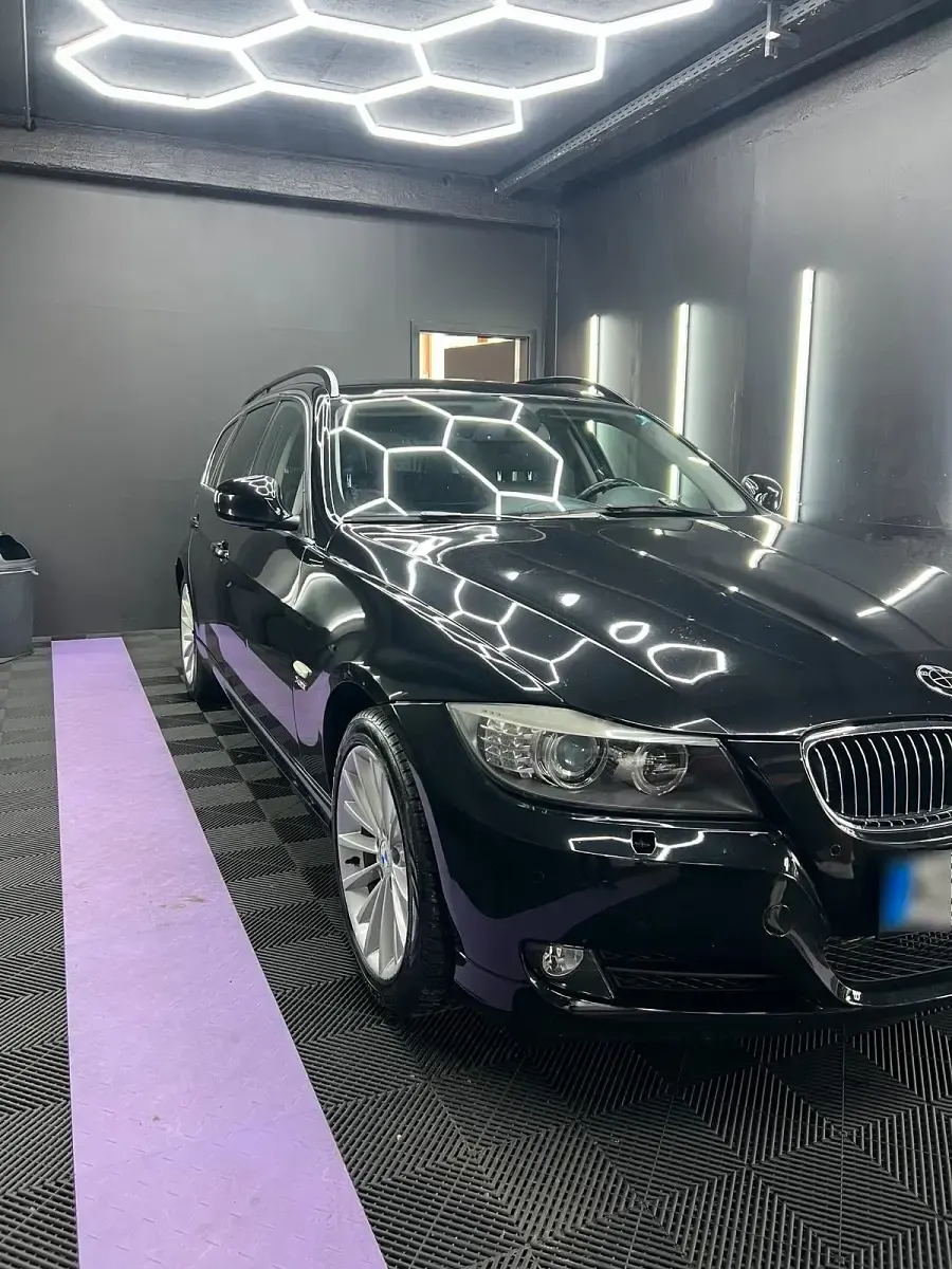 Gebraucht BMW 330 245 PS (180 kW) 2010 Kombi