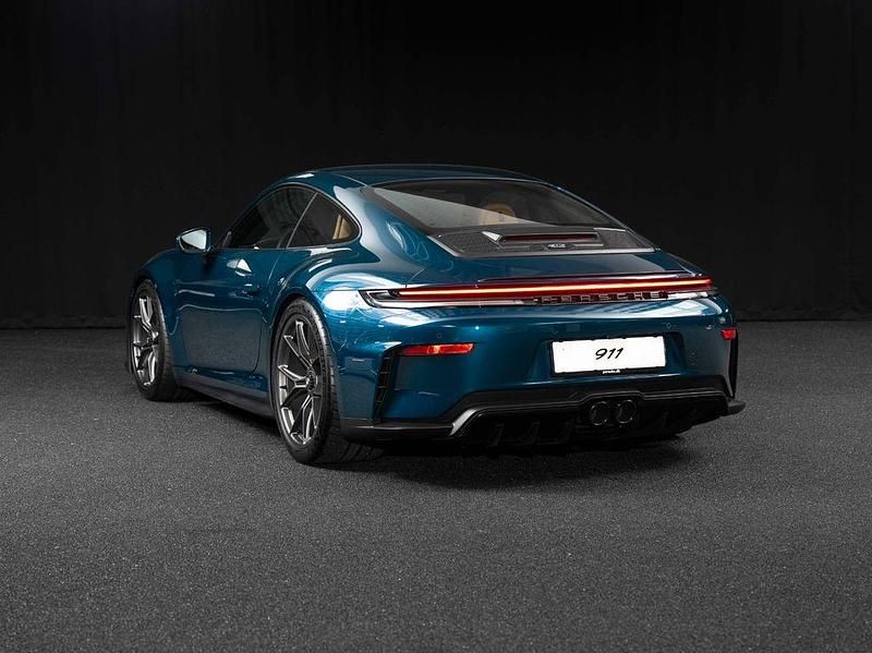 Neu Porsche 911 GT3 Touring 510 PS (375 kW) 2026 Grün Coupé