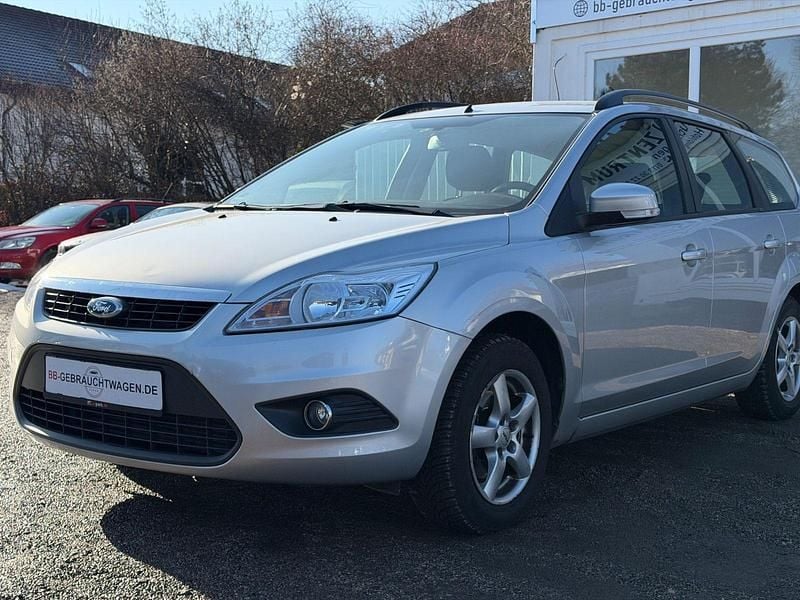 Silber Gebraucht 2011 Ford Focus Kombi | 3.490 € (Guter Preis) - Bild 1/4