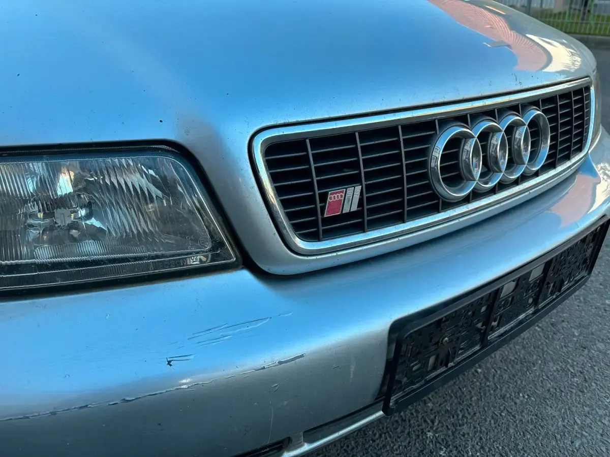 Gebraucht Audi A4 100 PS (73 kW) 1997 Silber Limousine
