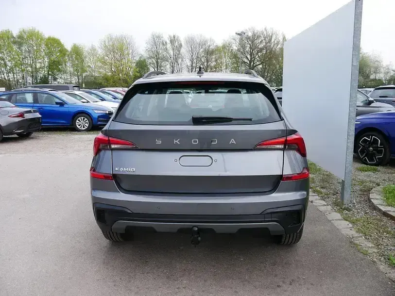 Neu Skoda Kamiq 115 PS (84 kW) 2026 Grau SUV