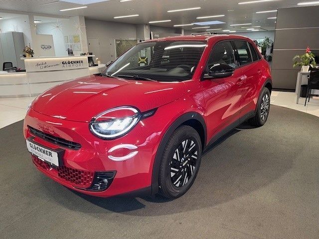 Gebraucht Fiat 600 Red 114 kW (156 PS) 2024 Rot SUV