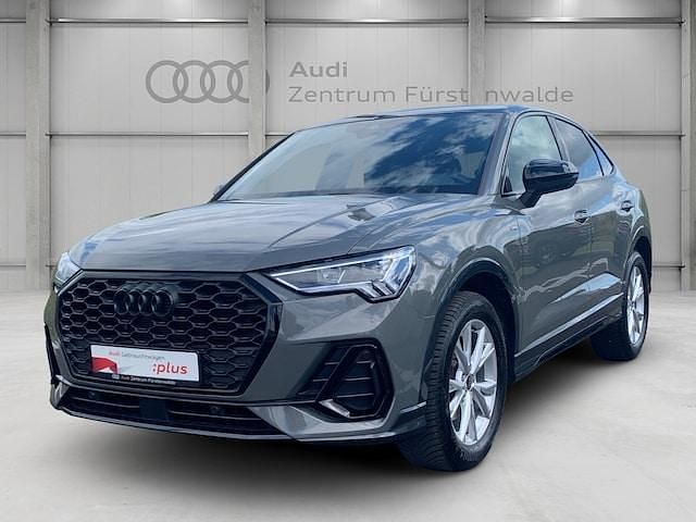 Grau Gebraucht 2023 Audi Q3 Sportback S-Line SUV | 39.925 € (Teuer) - Bild 1/4