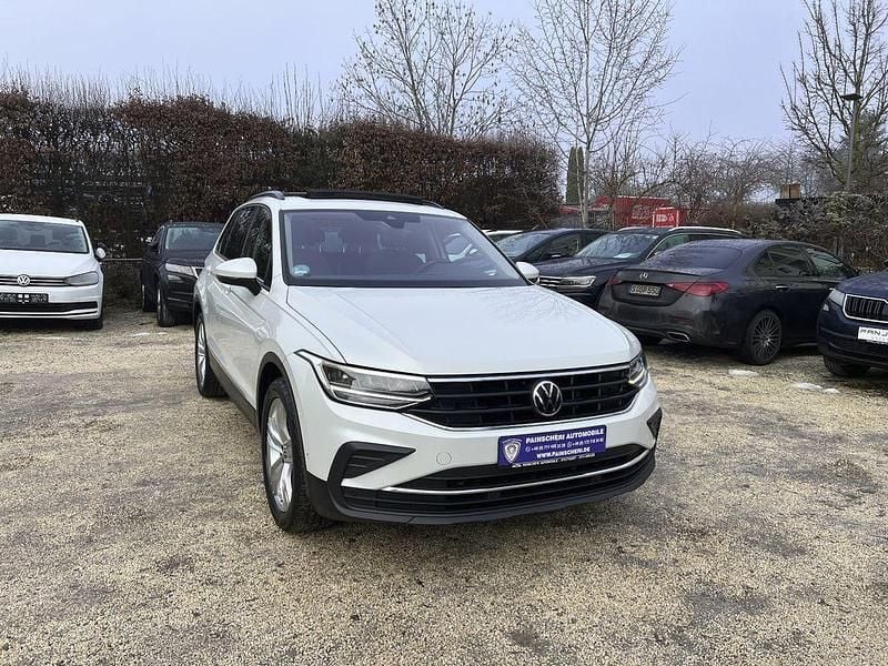 Oryxweiss Gebraucht 2023 VW Tiguan Life SUV | 23.479 € (Guter Preis) - Bild 1/4