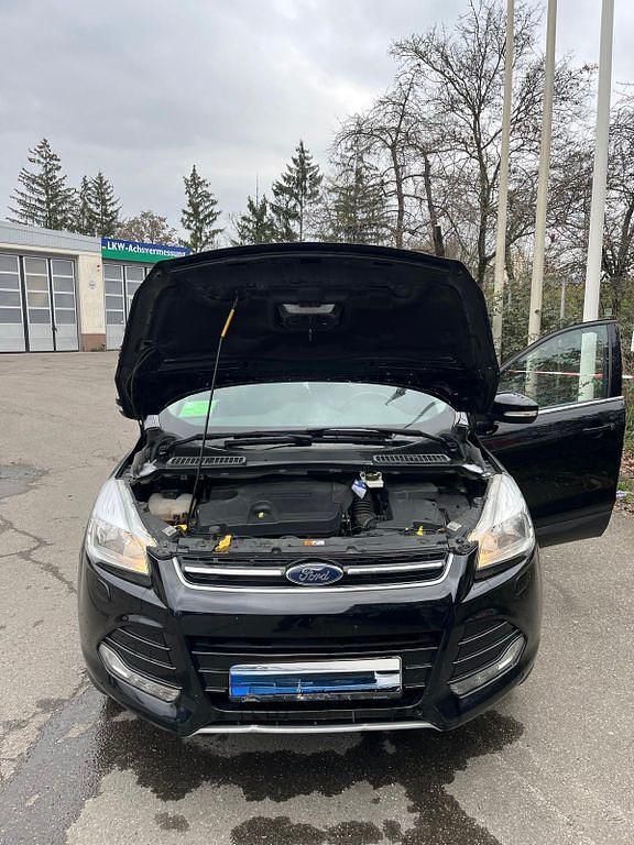 Schwarz Gebraucht 2016 Ford Kuga SUV | 9.999 € (Superpreis) - Bild 1/4