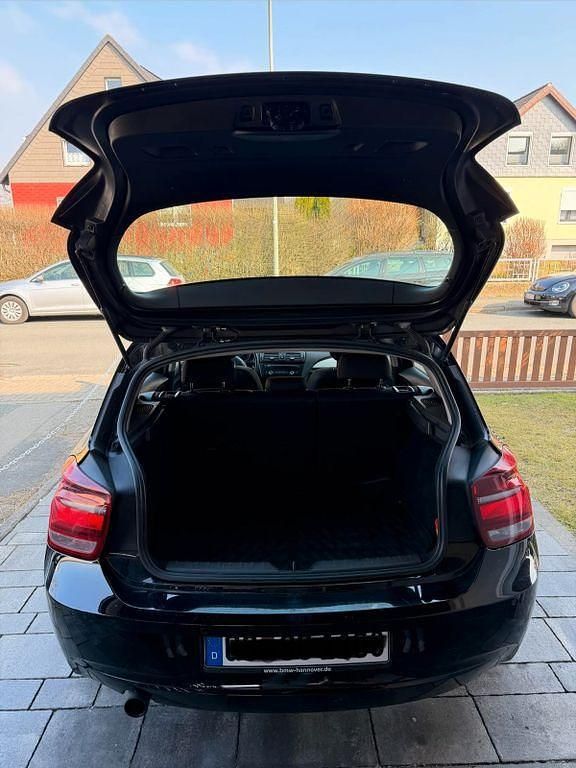 Gebraucht BMW 116 136 PS (100 kW) 2012 Schwarz Kleinwagen