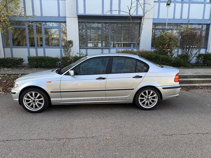 Silber Gebraucht 2004 BMW 316 Limousine | 1.250 € (Superpreis) - Bild 1/4