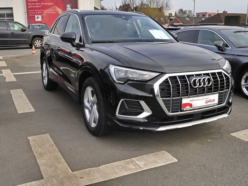 Gebraucht Audi Q3 Ambiente 150 PS (110 kW) 2024 Schwarz SUV