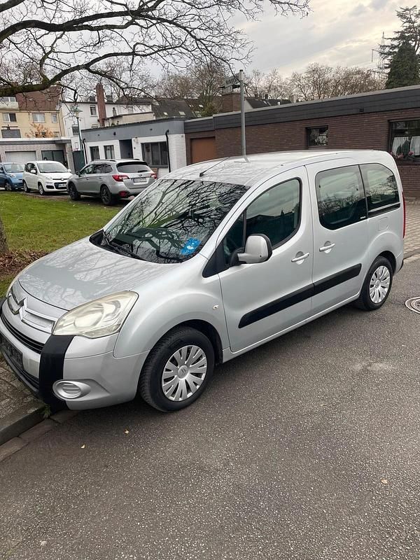 Silber Gebraucht 2011 Citroën Berlingo Van / Kleinbus | 4.400 € (Guter Preis) - Bild 1/4