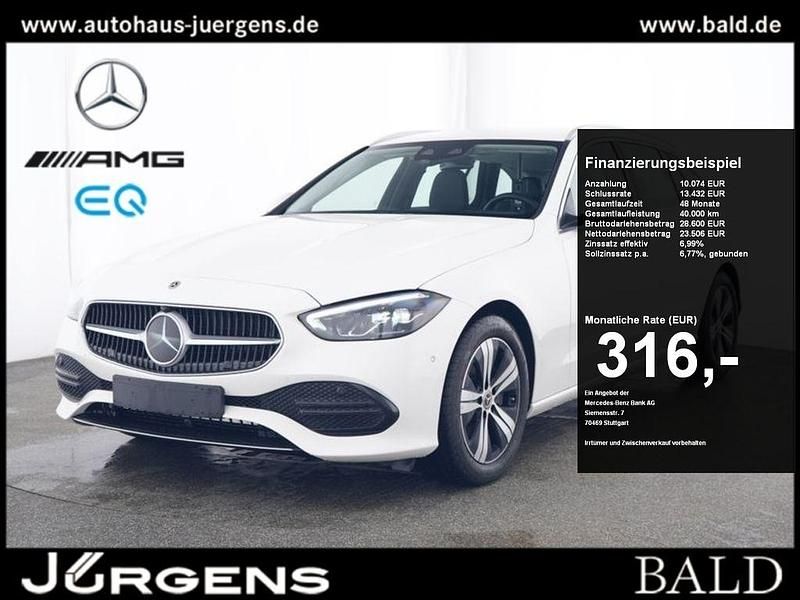 Weiss polarweiss Gebraucht 2024 Mercedes C200 Avantgarde Kombi | 42.490 € (Fairer Preis) - Bild 1/4