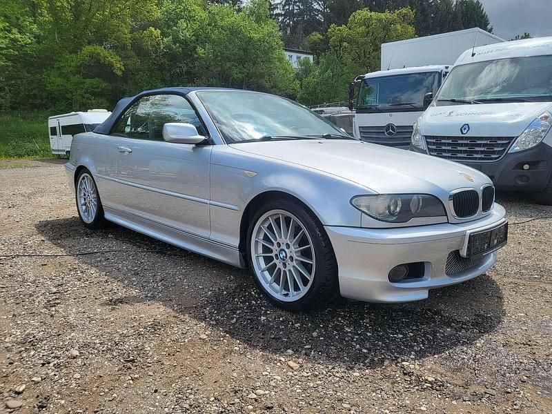Silber Gebraucht 2004 BMW 318 Cabriolet M Sport Cabrio | 7.450 € (Guter Preis) - Bild 1/4