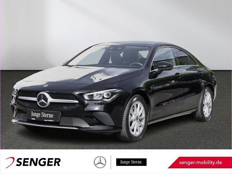 Andere farbe Gebraucht 2022 Mercedes CLA200 Progressive Coupé | 31.970 € (Guter Preis) - Bild 1/4