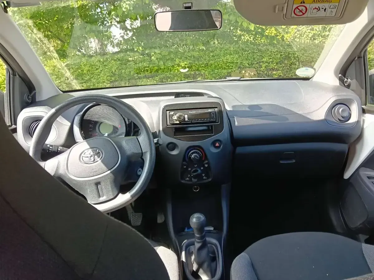 Gebraucht Toyota Aygo 72 PS (52 kW) 2019 Weiß Kleinwagen