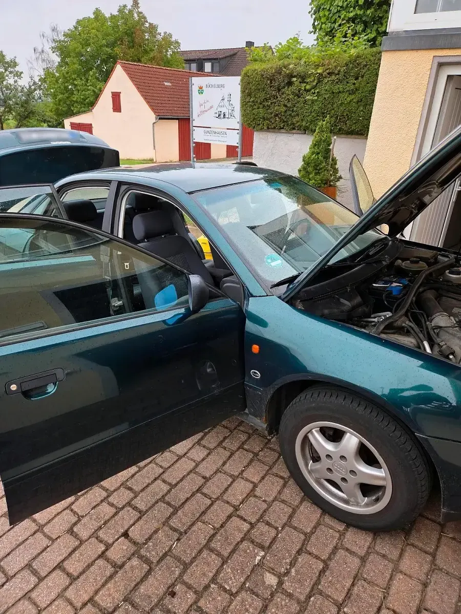 Gebraucht Audi A4 125 PS (91 kW) 1996 Grün Limousine
