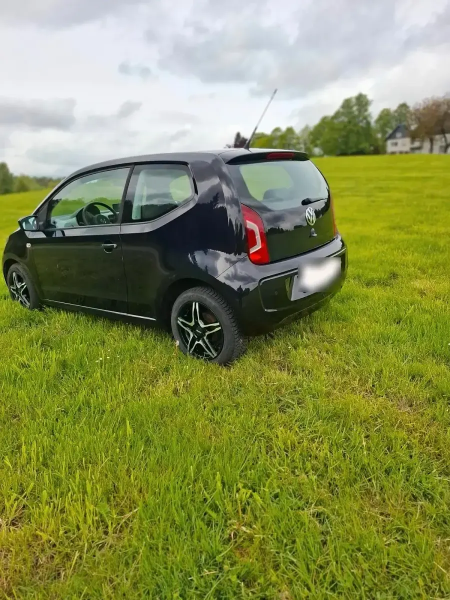 Gebraucht VW up! move up! 75 PS (55 kW) 2012 Schwarz Kleinwagen