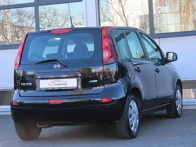 Gebraucht Nissan Note Acenta 88 PS (64 kW) 2011 Schwarz Kleinwagen