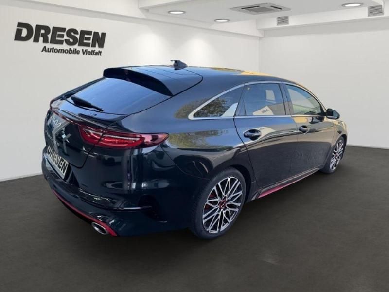 Second-hand Kia ProCeed 204 CP (150 kW) 2021 Negru Break