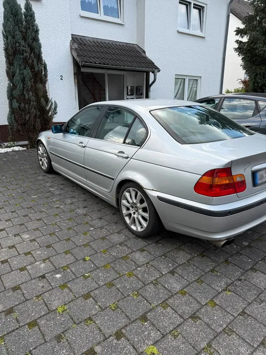Gebraucht BMW 320 170 PS (125 kW) 2002 Silber Limousine