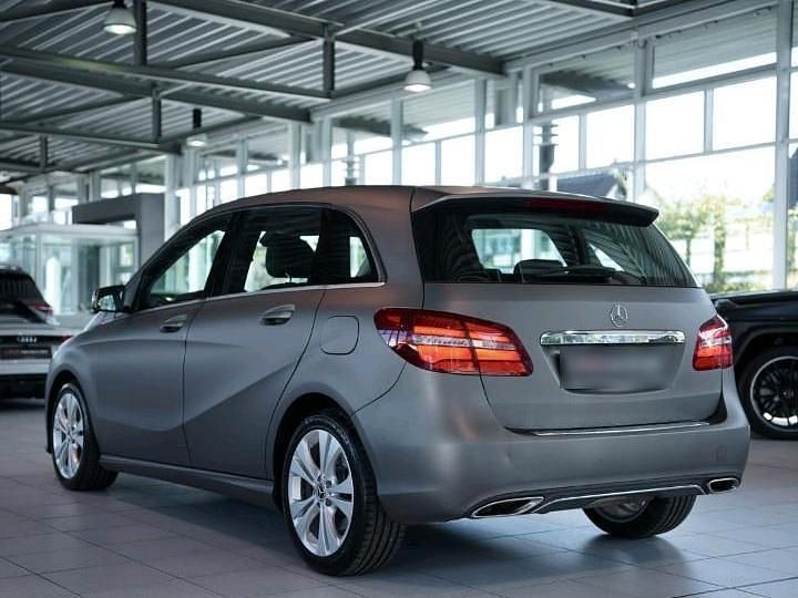 Gebraucht Mercedes B220 184 PS (135 kW) 2018 Grau Van / Kleinbus