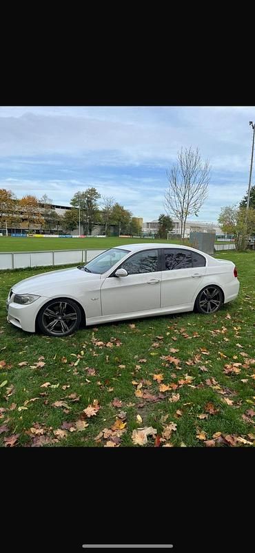 Używany BMW 330 Performance 272 KM (200 kW) 2009 Biały Sedan/Limuzyna