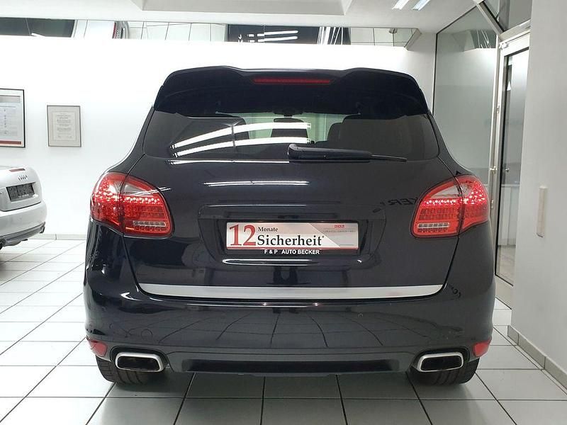 Gebraucht Porsche Cayenne 245 PS (180 kW) 2011 Tiefschwarz SUV