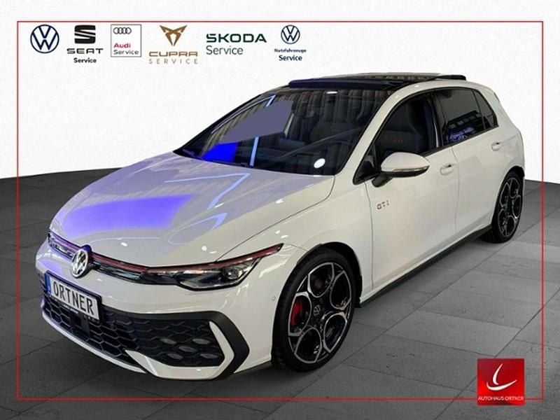 Weiß Neu 2025 VW Golf VIII GTI Kleinwagen | 41.660 € (Guter Preis) - Bild 1/4