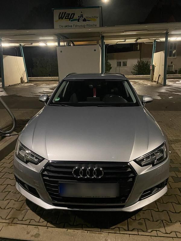 Gebraucht Audi A4 190 PS (139 kW) 2017 Grau Kombi