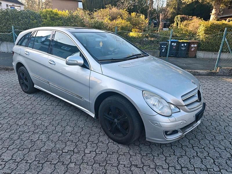 Gebraucht Mercedes R320 2006 Silber Van / Kleinbus