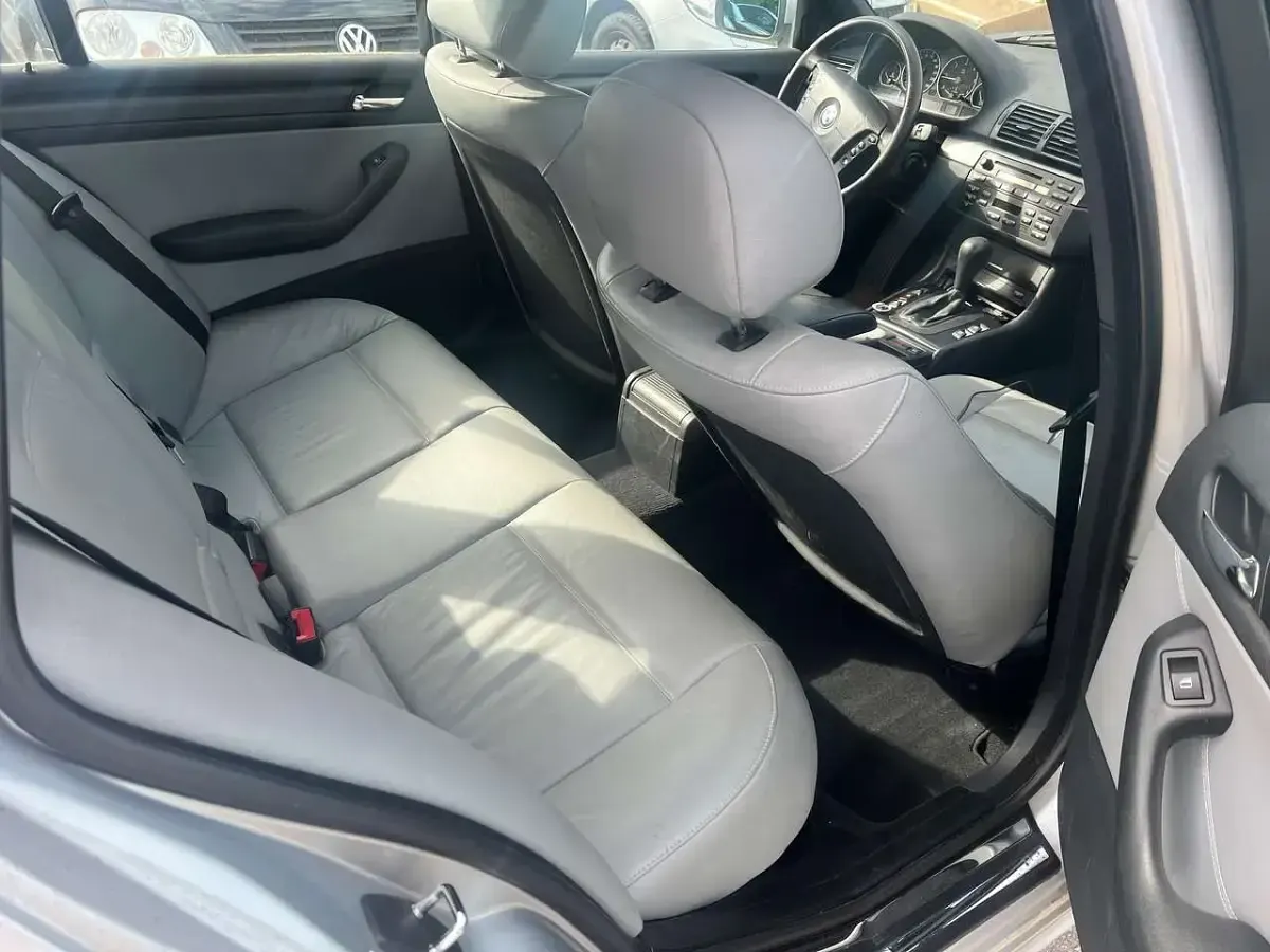 Używany BMW 320 150 KM (110 kW) 2004 Srebrny Kombi