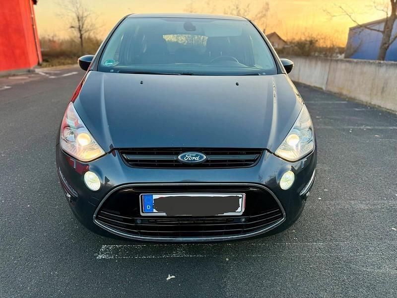 Gebraucht Ford S-MAX Titanium 203 PS (149 kW) 2010 Grau Van / Kleinbus