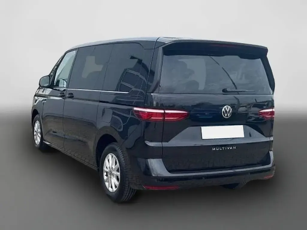 Używany VW T7 Life 150 KM (110 kW) 2024 Czarny Van