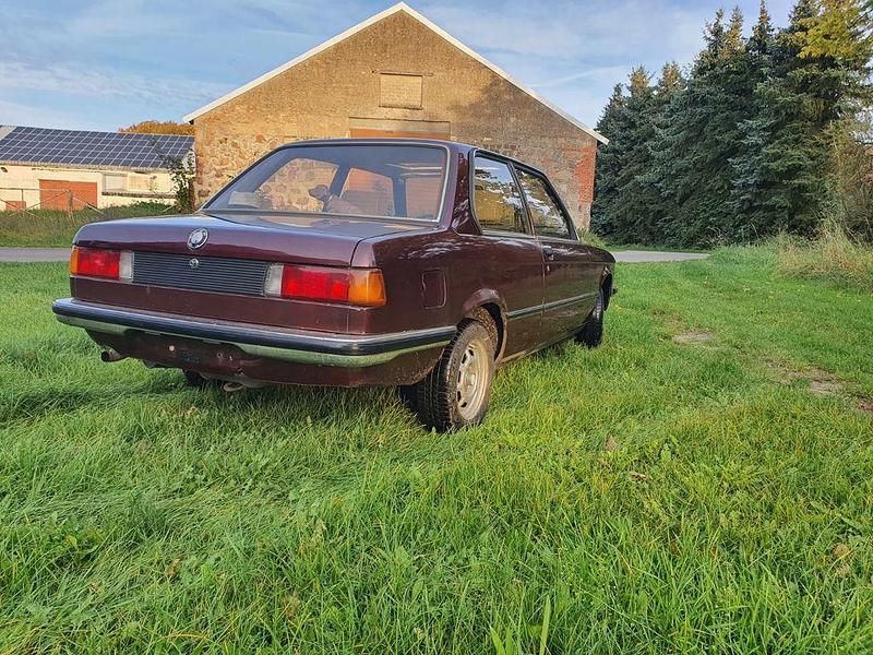 Gebraucht BMW 315 102 PS (75 kW) 1979 Rot Kleinwagen
