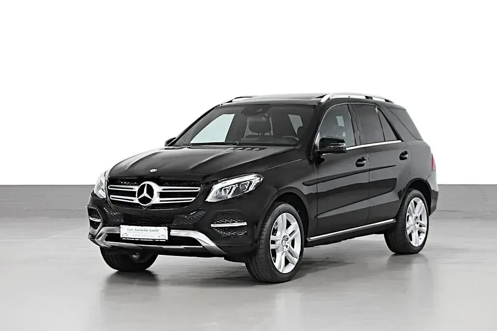 Gebraucht Mercedes GLE250 204 PS (150 kW) 2015 Schwarz SUV