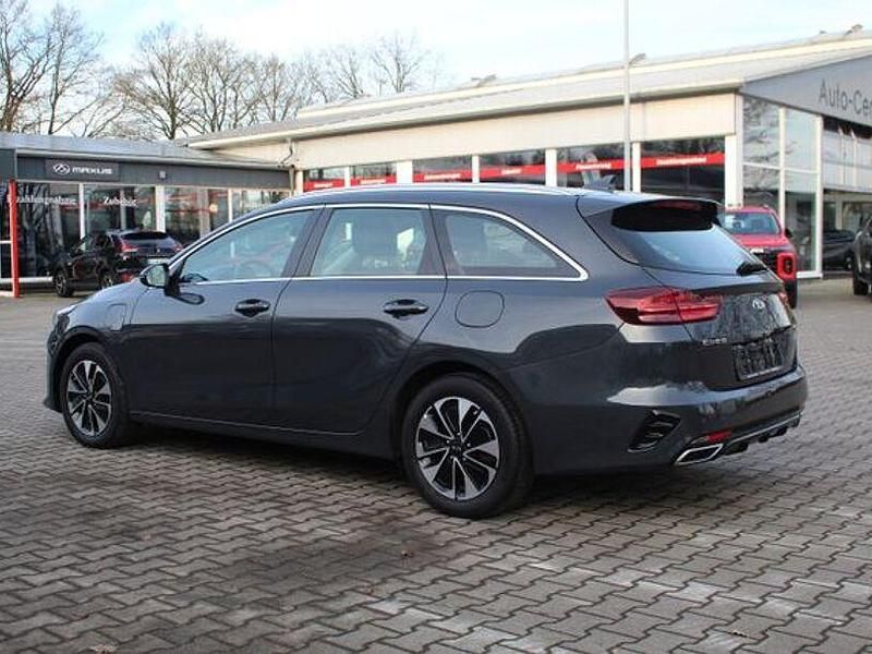 Gebraucht Kia Ceed Sportswagon Vision 141 PS (103 kW) 2020 Grau Kombi