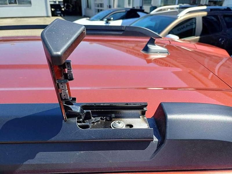 Neu Dacia Duster Extreme 141 PS (103 kW) 2025 Braun SUV