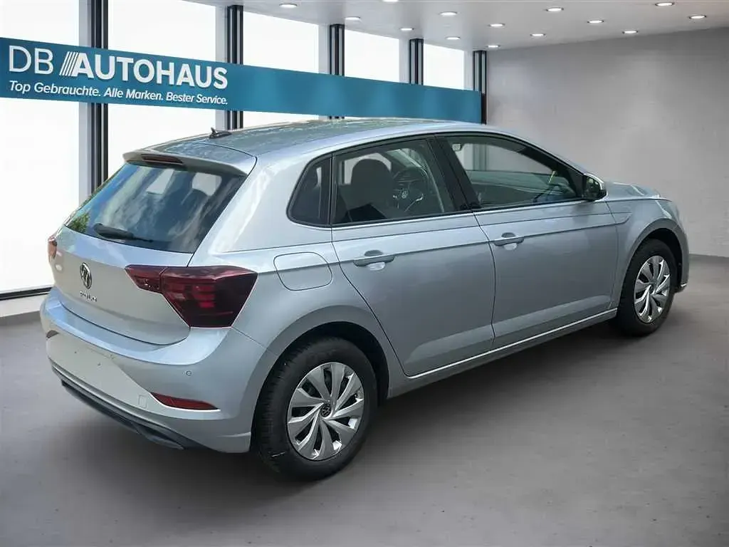 Gebraucht VW Polo Life 95 PS (69 kW) 2023 Silber Kleinwagen