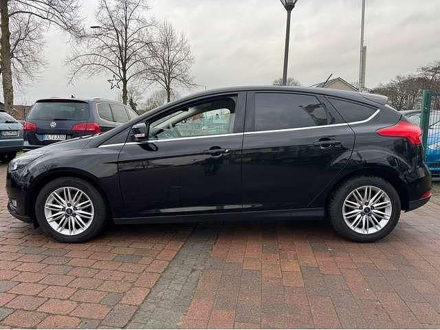 Używany Ford Focus 125 KM (91 kW) 2018 Czarny Sedan/Limuzyna
