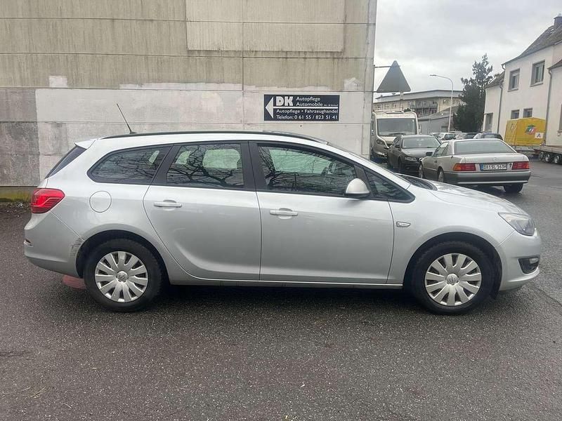 Gebraucht Opel Astra 110 PS (80 kW) 2015 Silber Kombi