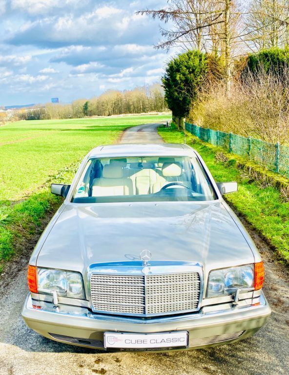 Gebraucht Mercedes 420 204 PS (150 kW) 1991 Silber Limousine